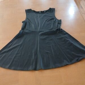 Forever 21 Black Sleeveless Skater Tunic